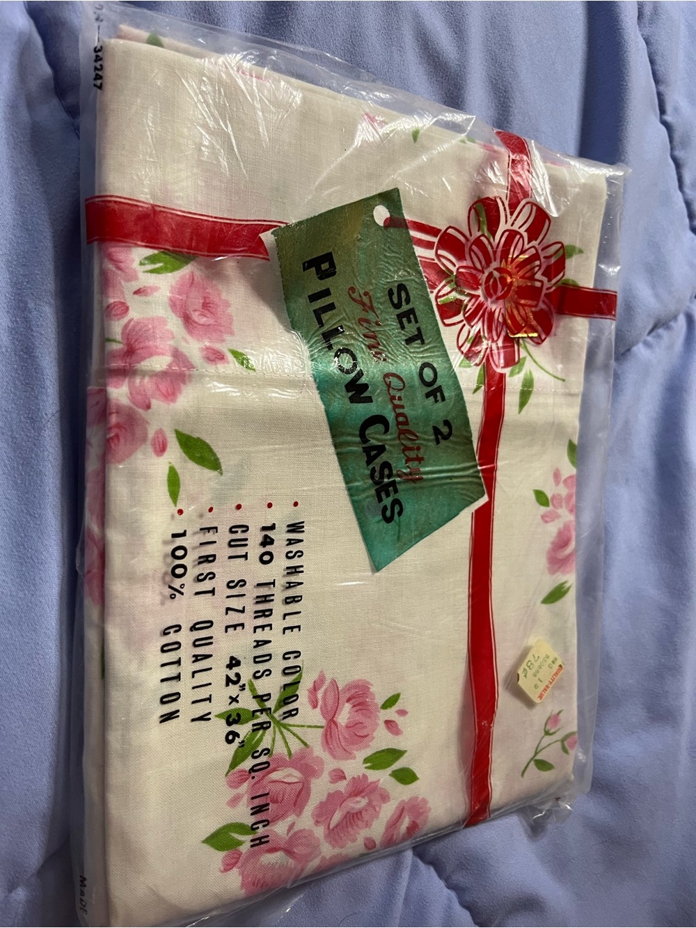 Set of 2 Floral Pillow Cases - Pink & Green Floral Print. Vintage.. New old .